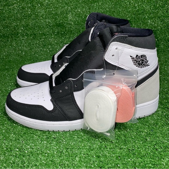 Jordan Other - Nike Air Jordan 1 Retro High OG ‘Stage Haze’ Men’s Size 12 (555088-108) DS New